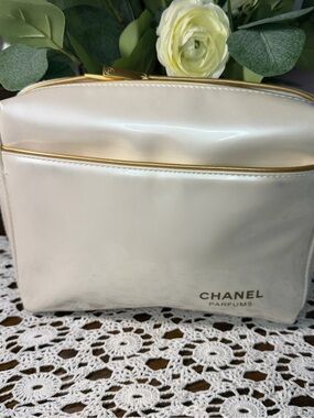 CHANEL Parfums Cream Cosmetic Pouch